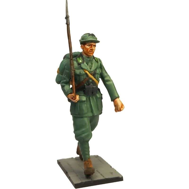 Soldado alpini desfile