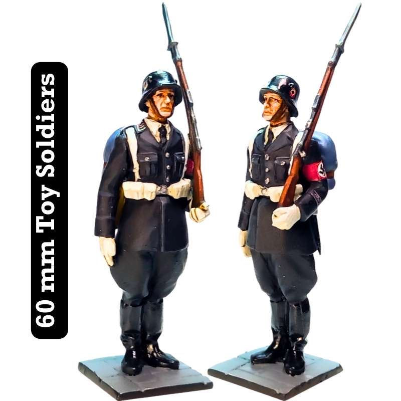 LAH Soldier at attention weapon on the shoulder 60mm